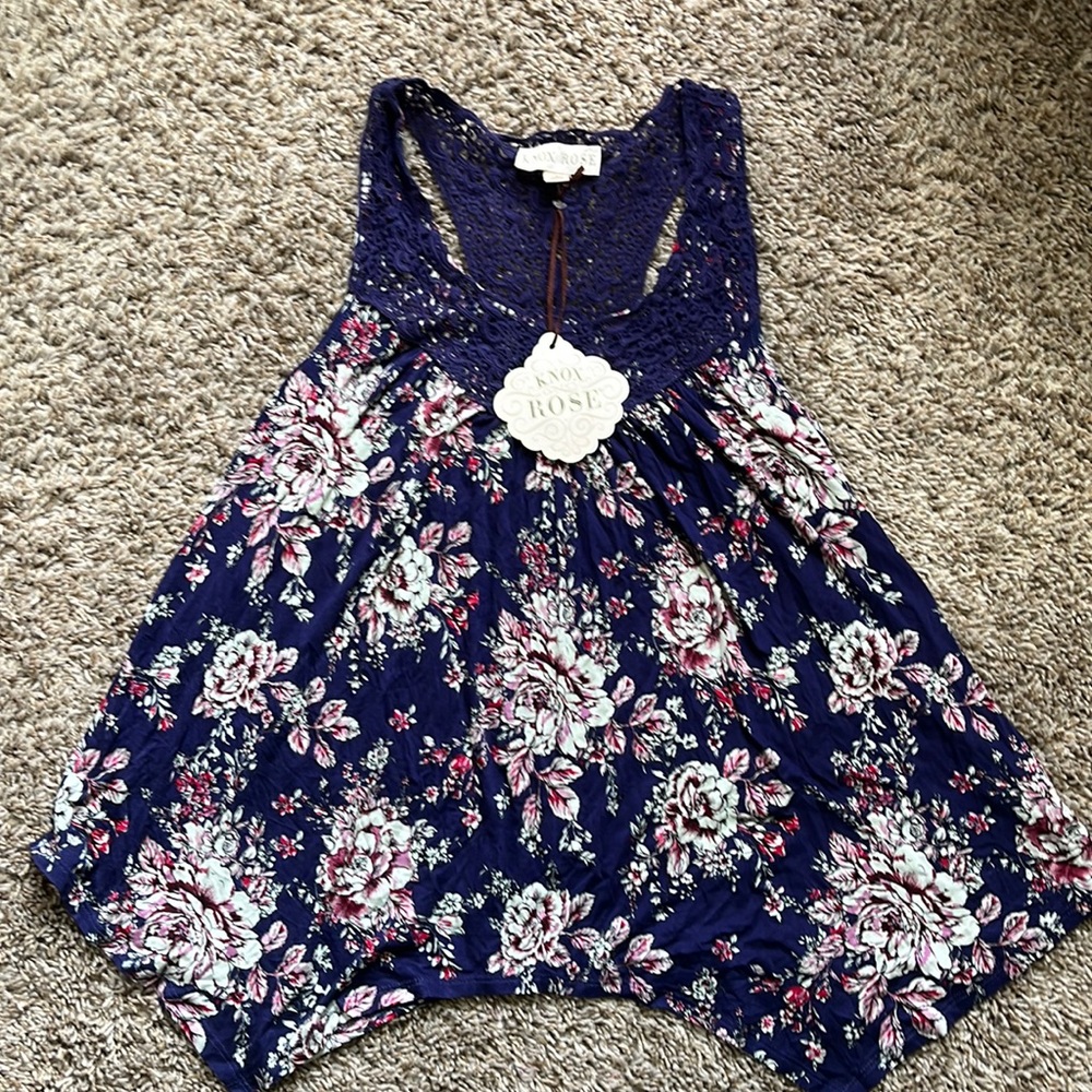 Ladies Knox Rose halter tank NWT small